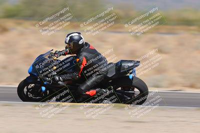 media/Oct-09-2022-SoCal Trackdays (Sun) [[95640aeeb6]]/Turn 15 Inside Distant Pans (1145am)/